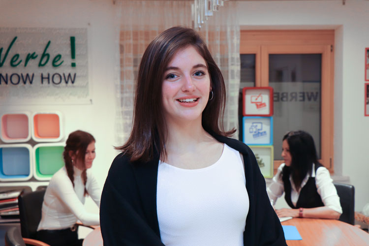 Nina_web